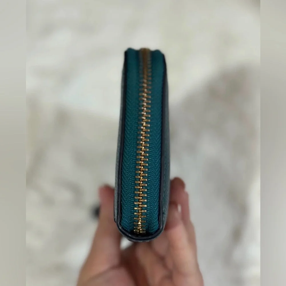 Coach teal leather long zippy wallet - Picture 6 of 9